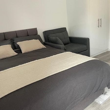 Studio Flat Private Shower Wc And Kitchenette London Exterior foto